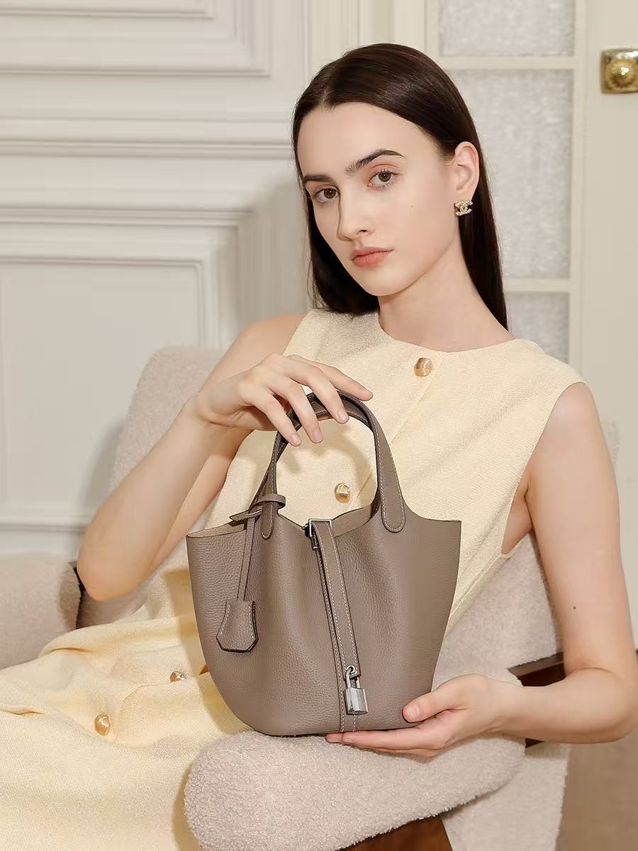 Lightweight Leather Bucket Tote with Pouch